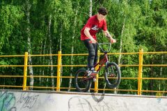 011_CjhkchARheQ